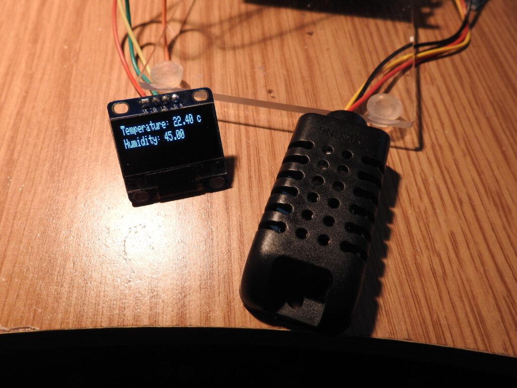 AM2301 and OLED output